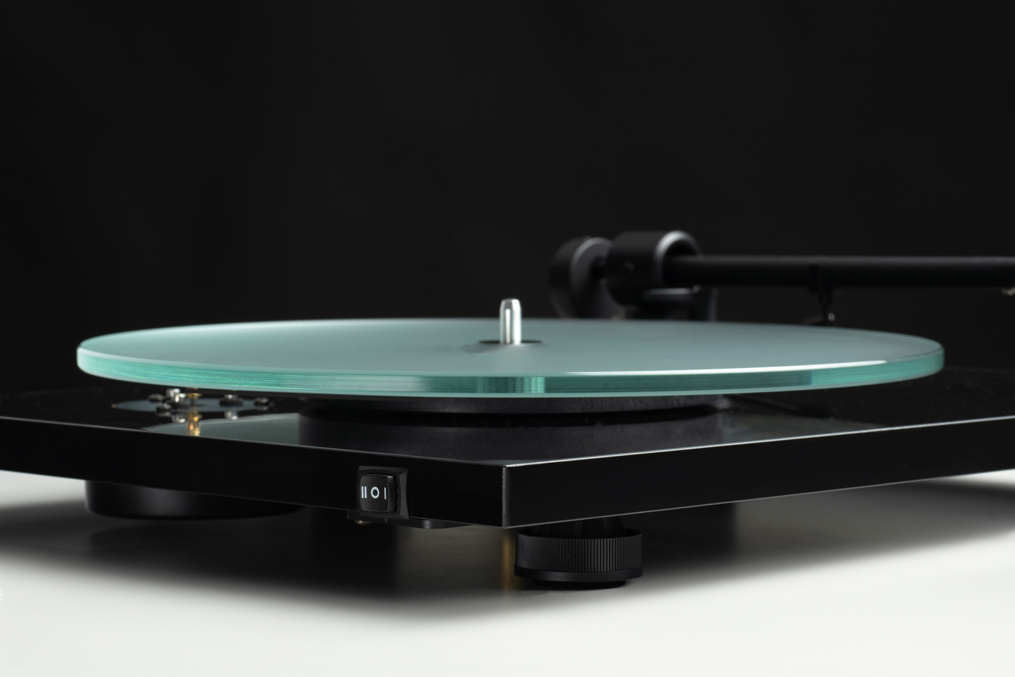 Pro-Ject T1 EVO Phono plaadimängija, klavermust - Image 5
