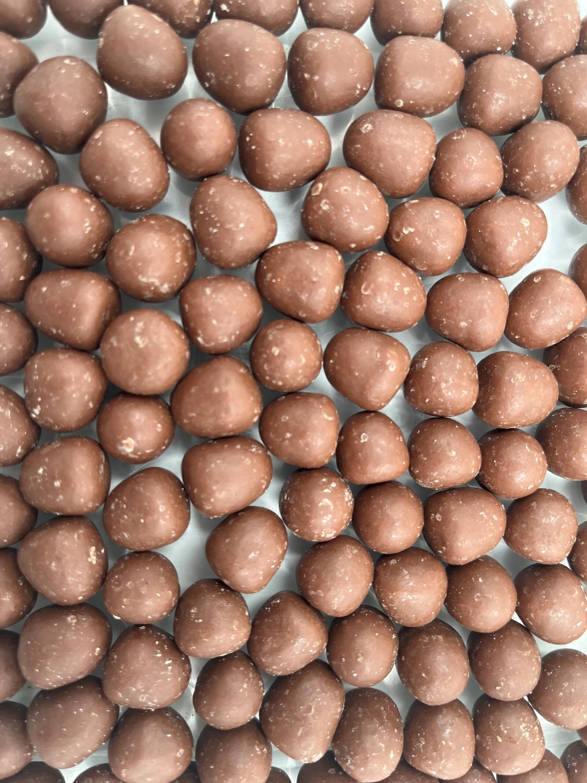 Finnsweet piimašokolaadi iirisepallid 1 kg