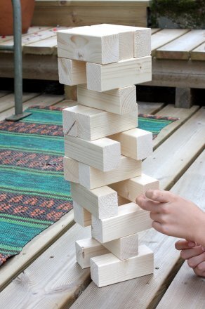 Tactic Giant Tower tornimäng, pappkarbis - Image 2