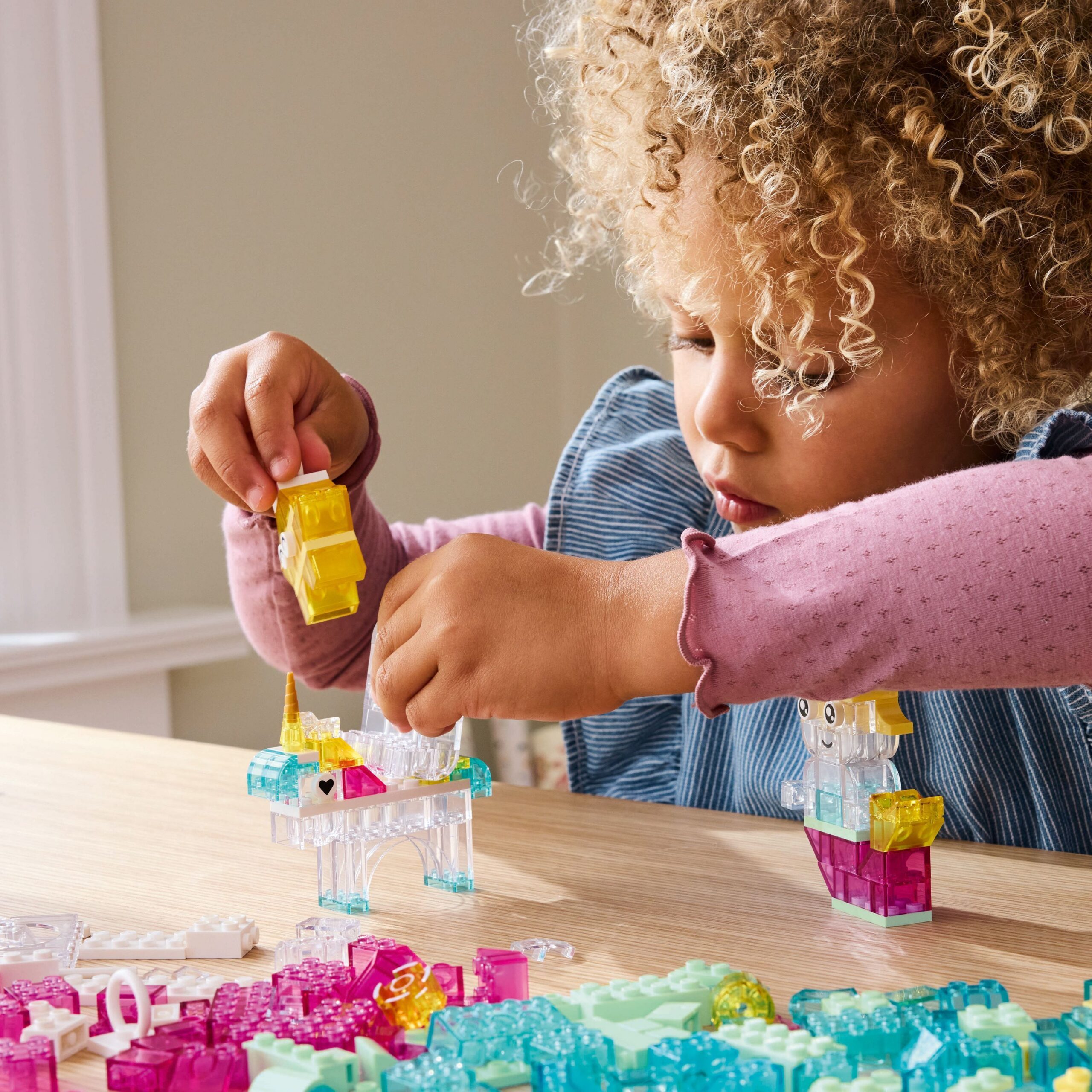 LEGO Classic 11040 – Läbipaistvate klotside võlukarp - Image 4