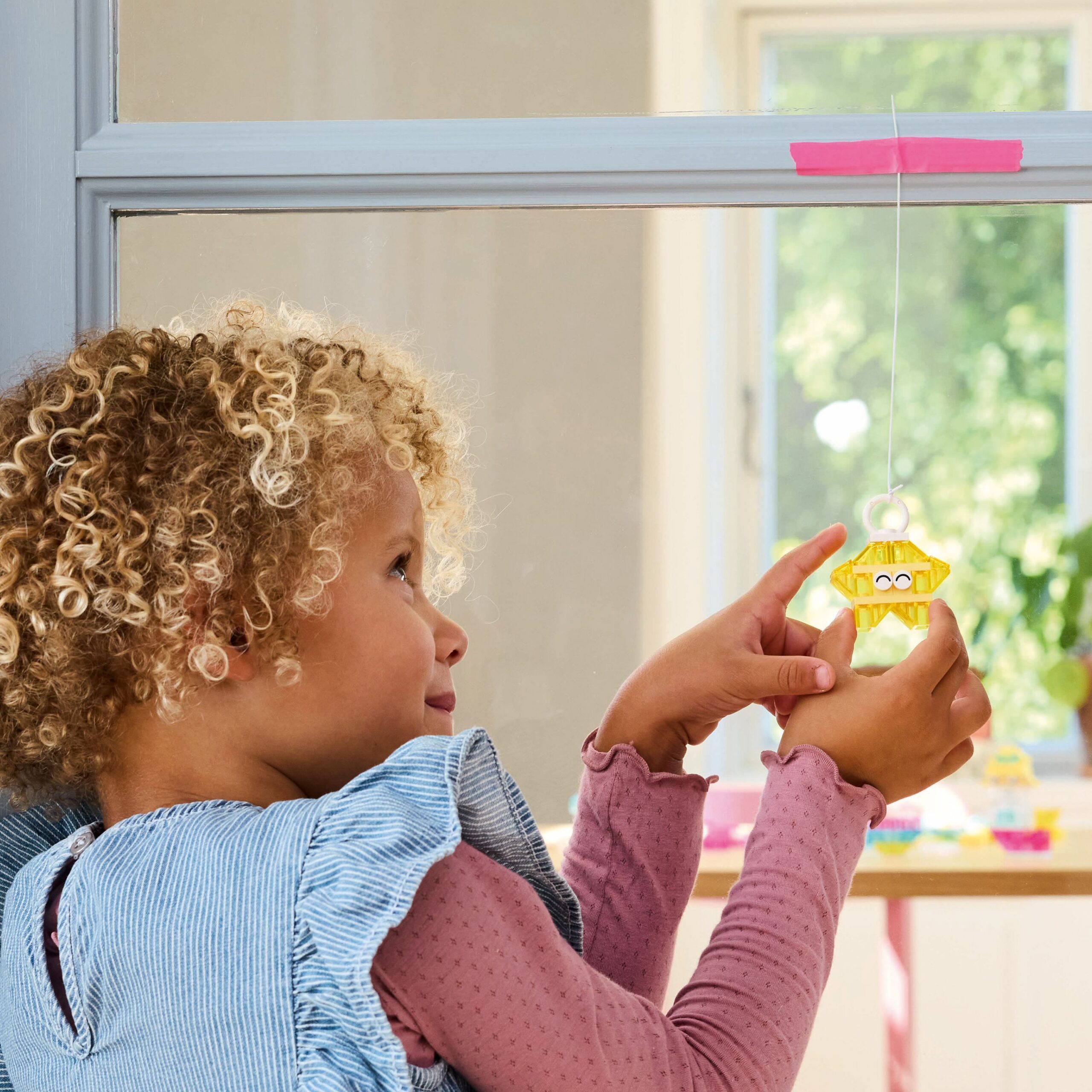 LEGO Classic 11040 – Läbipaistvate klotside võlukarp - Image 5