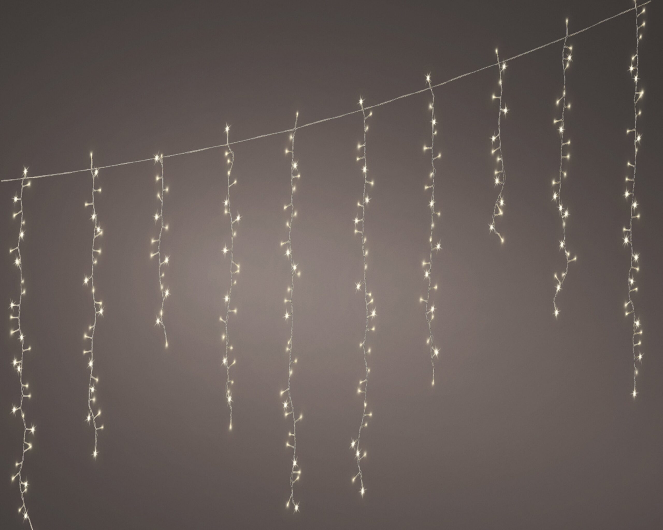 Lumineo Icicle twinkle dekoratiivvalgustite komplekt õues kasutamiseks, 3,75 meetrit