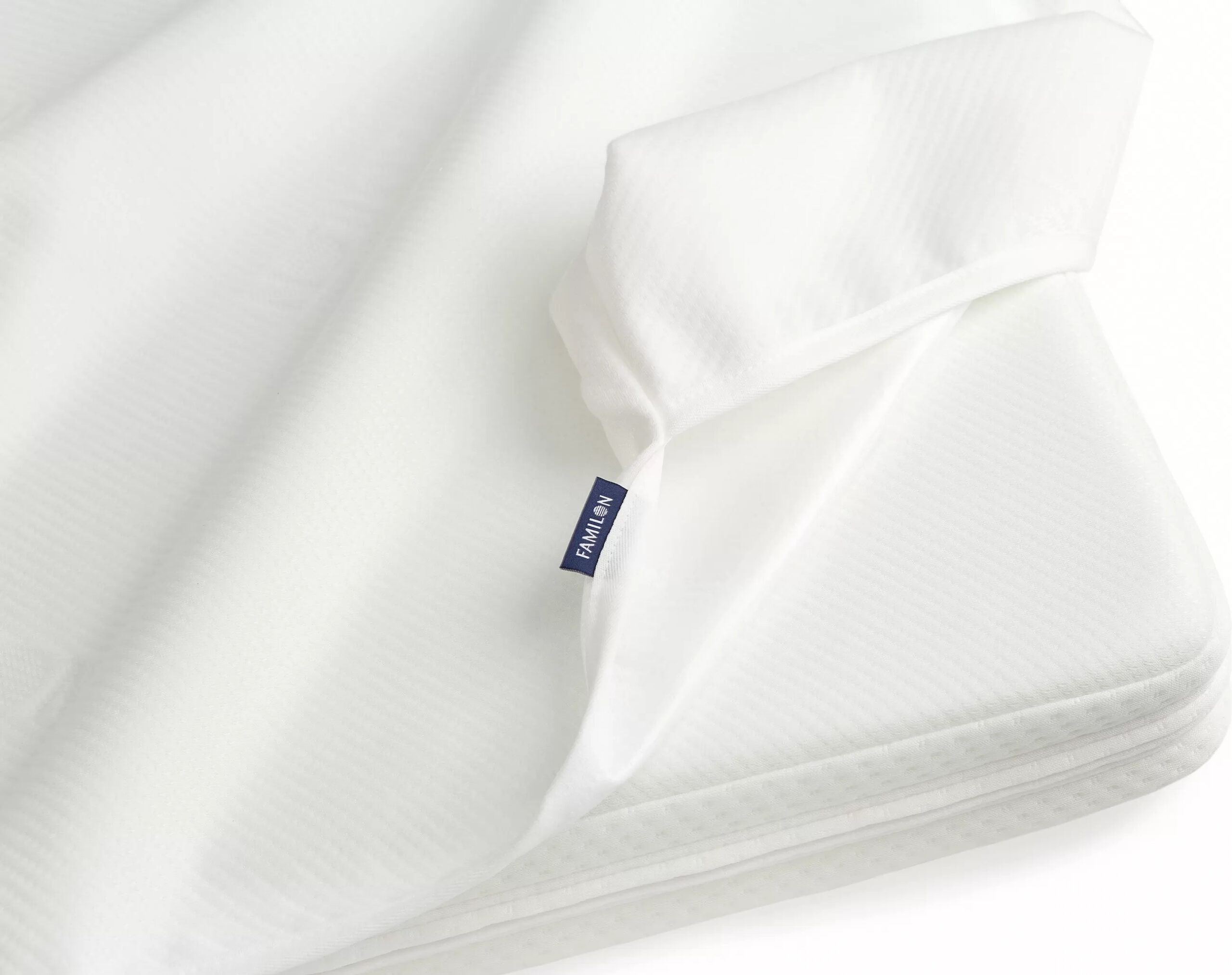 Familon nutikas madratsikaitse beebimadratsile, 60 x 120 cm