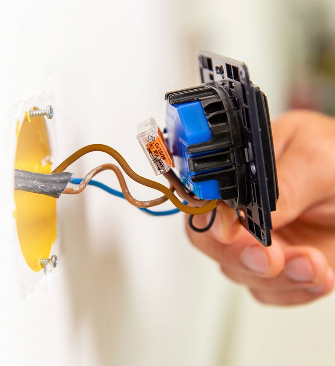 Shelly Wall Switch 2 -seinalüliti, valge - Image 4