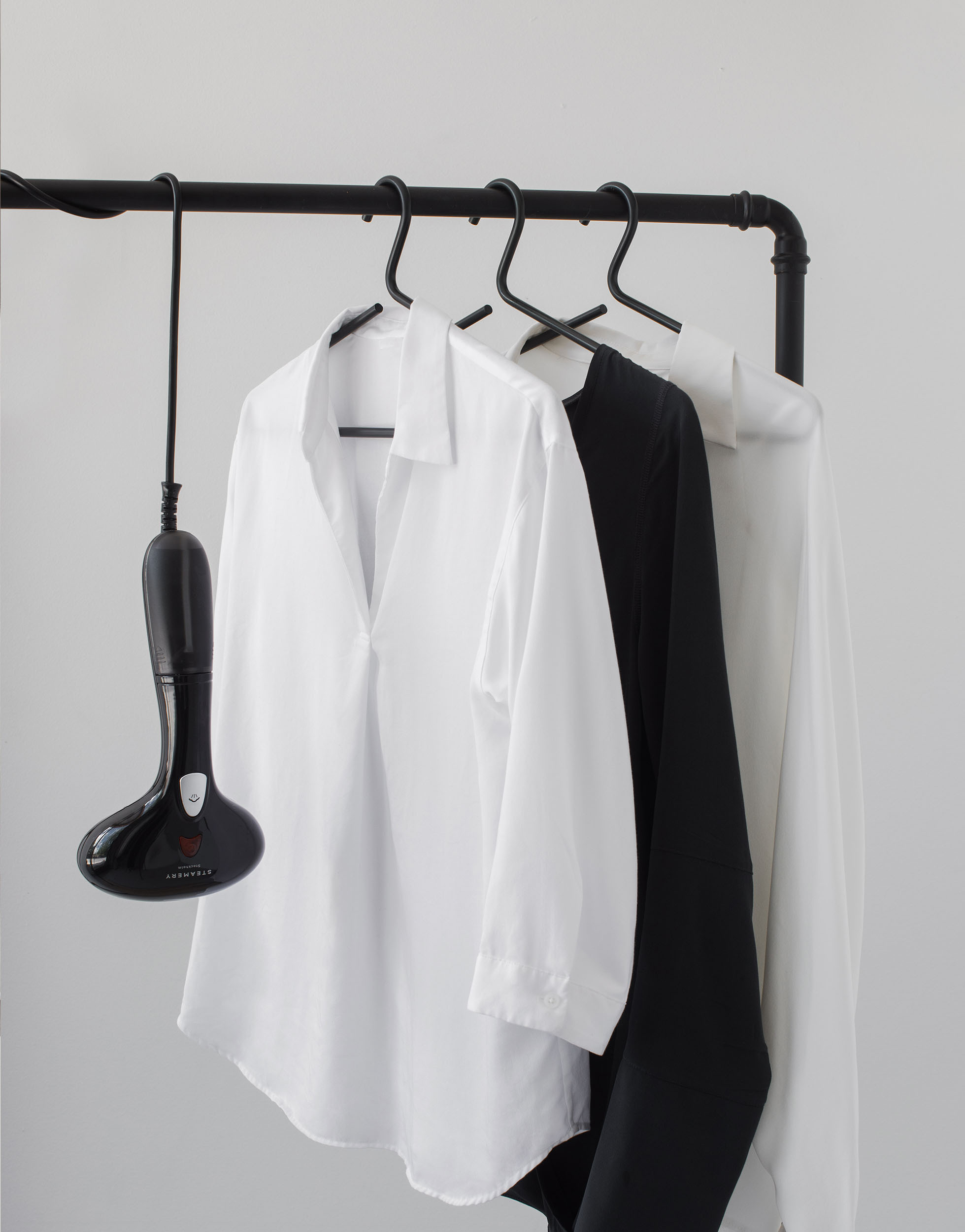 Steamery Cirrus No. 1 rõivaauruti, must - Image 4