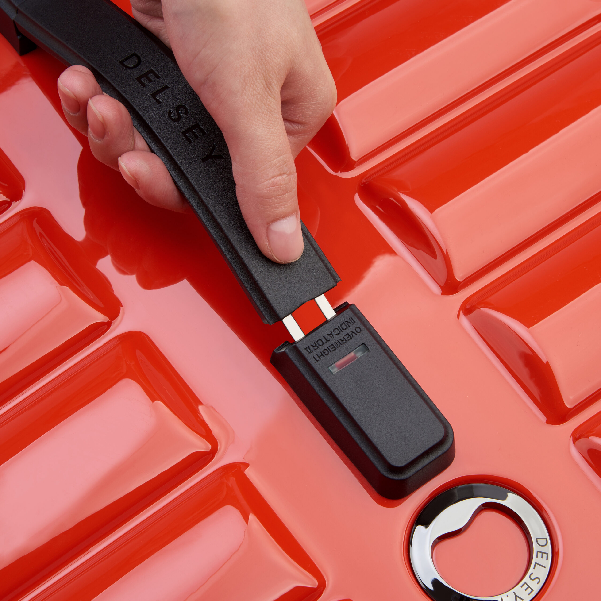 Delsey Shadow 5.0 pakiruum 74.5 cm kohver Punane - Image 5