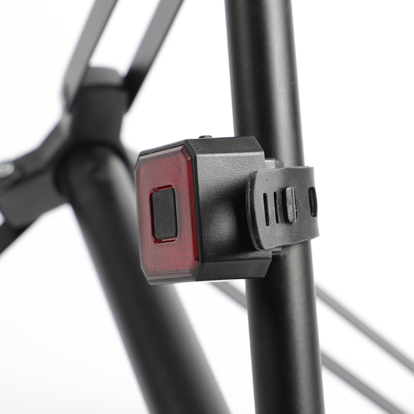 Atom jalgrattatulede komplekt, ruudukujuline, laetav, 50 lm - Image 5