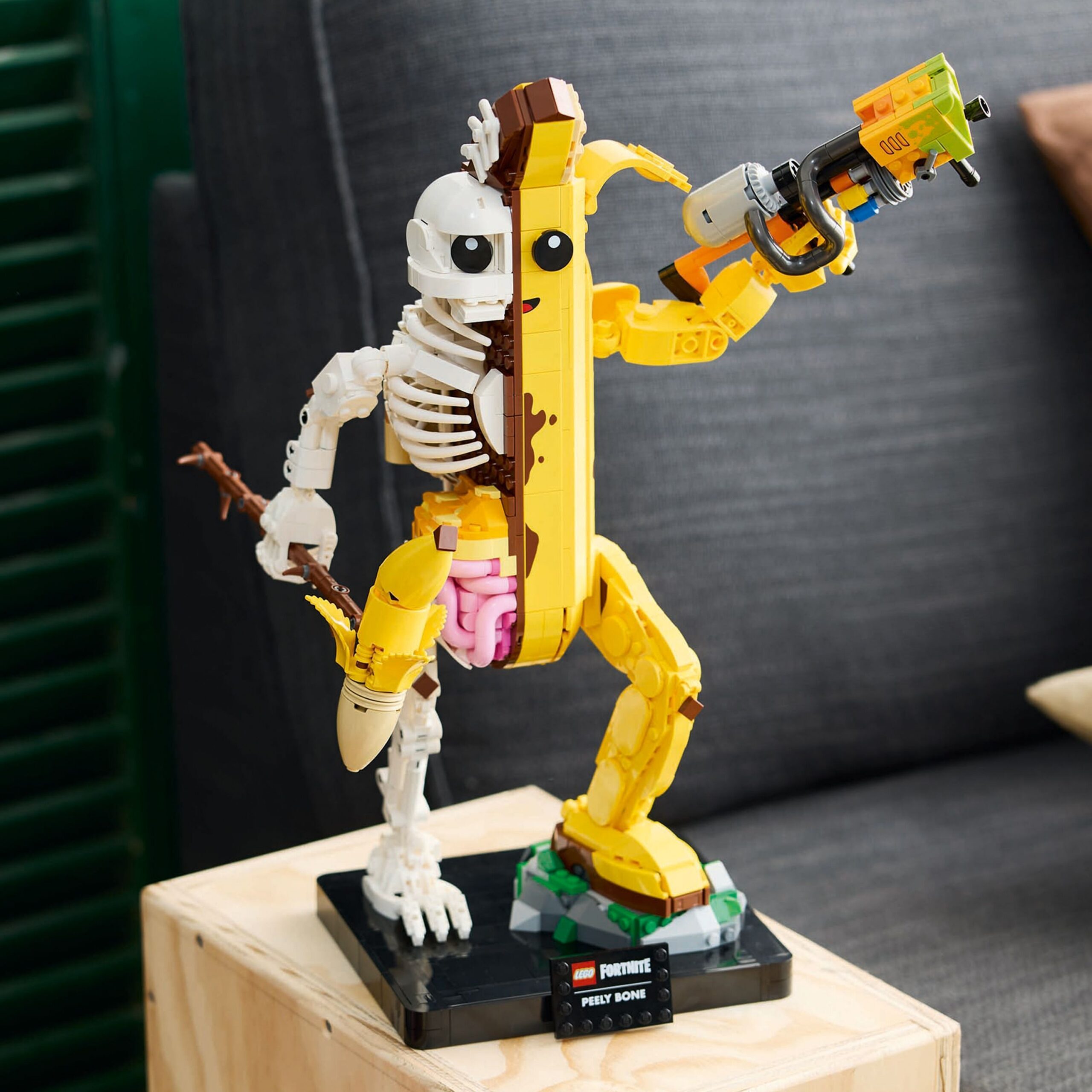 LEGO Fortnite 77072 – Peely Bone - Image 4