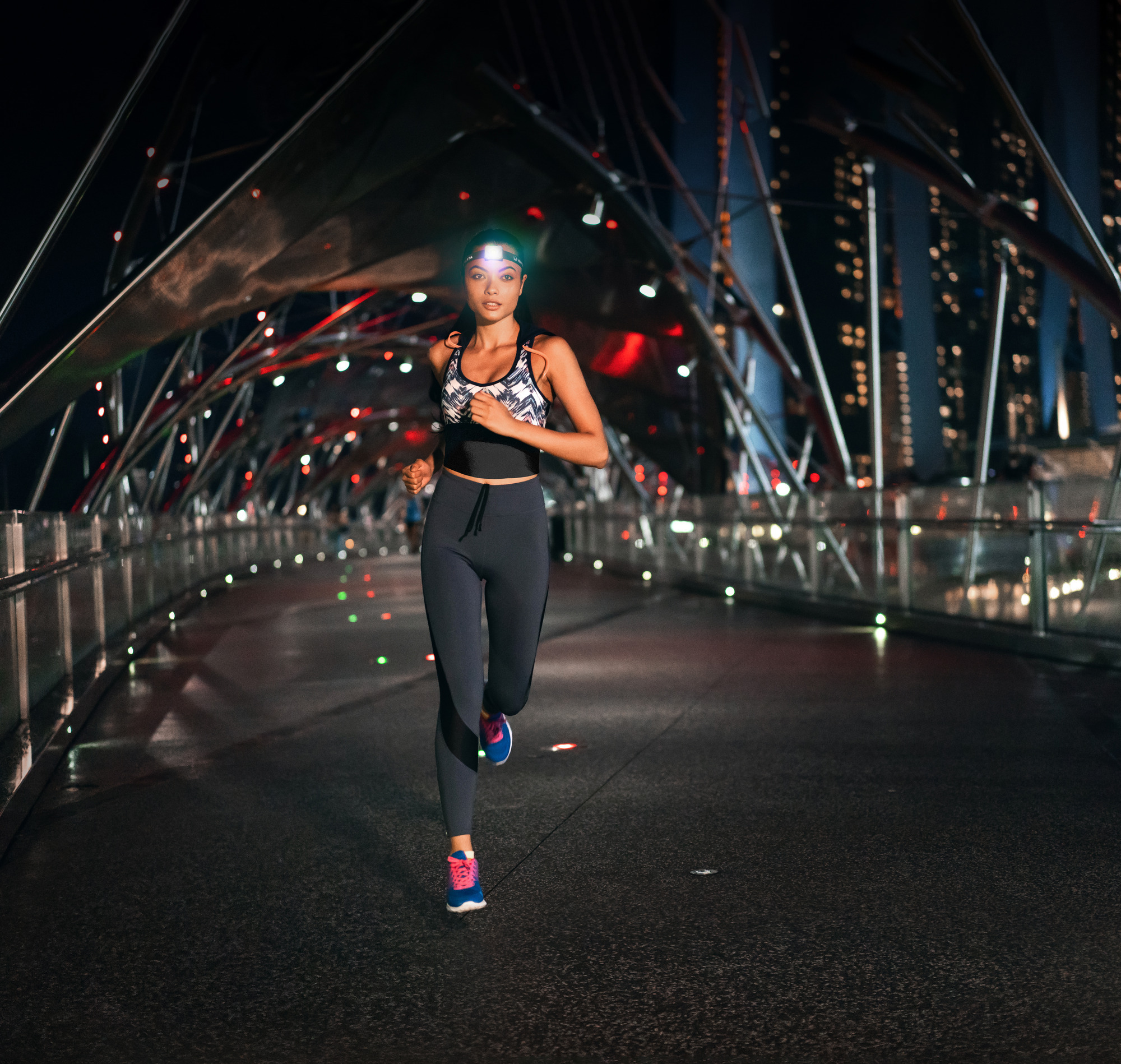 Varta Outdoor Sports Ultralight H30R pealamp - Image 5