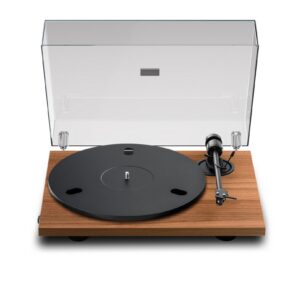 Pro-Ject E 1.2 plaadimängija, pähklipuu