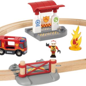 BRIO World 33815 - tuletõrjeauto rööbastee komplekt