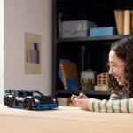 LEGO Technic 42176 - Porsche GT4 e-Performance võidusõiduauto - Pilt 3