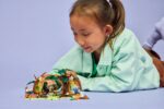 LEGO Wicked 75687 Elphaba peidupaik - Pilt 4