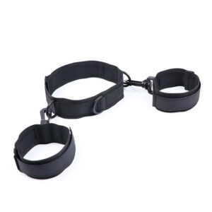 NYLON HANDCUFFS AND COLLAR