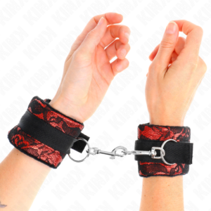 SHORT VELVET LACE WRIST RESTRAINTS AND NYLON BIND RED / BLACK 23 X 6.5 CM