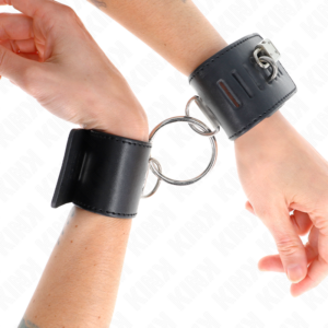 FIXED WRIST RESTRAINTS WITH RING AND PADLOCK CLOSURE BLACK ADJUSTABLE 16-23 CM X 5.5 CM