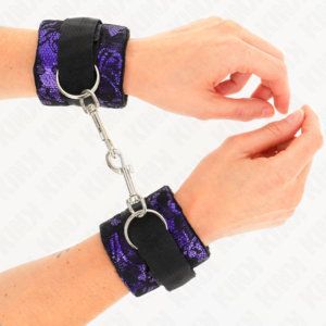 SHORT VELVET LACE WRIST RESTRAINTS AND NYLON BIND PURPLE / BLACK 23 X 6.5 CM