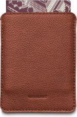 Woolnut Leather Sleeve for Passports -passitasku, konjakki