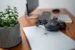Poly Voyager Surround 80 UC - USB-C peakomplekt + USB-C/A adapter, Microsoft Teamsi sertifitseeritud (8G7U0AA) - Pilt 5
