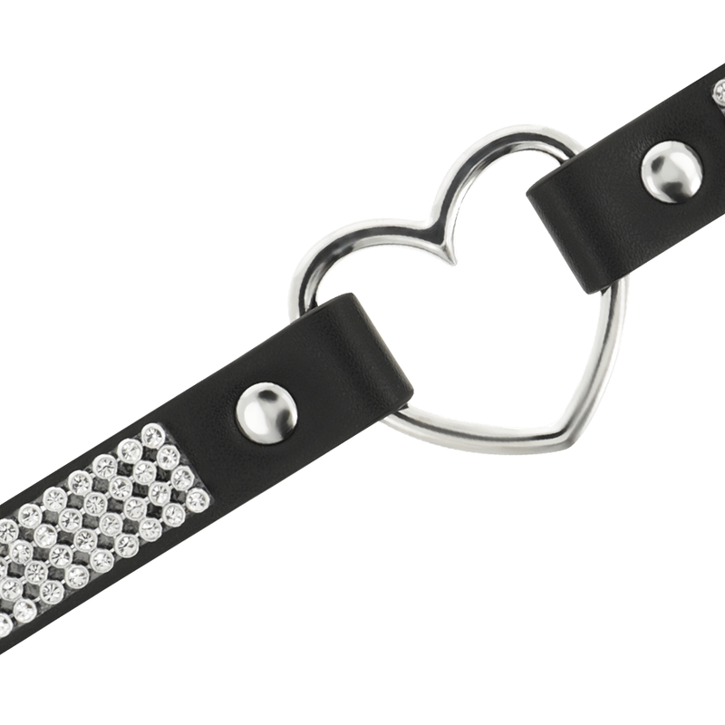 VEGAN LEATHER CHOKER WITH HEART - Image 4