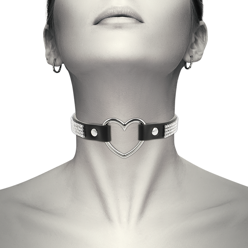 VEGAN LEATHER CHOKER WITH HEART - Image 2