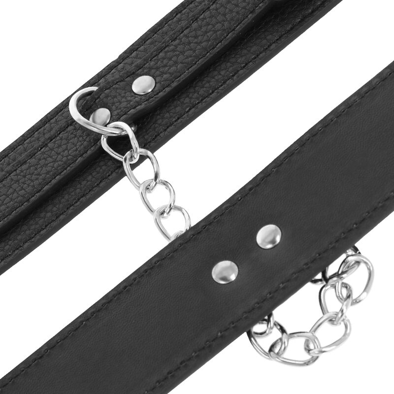 BLACK TEXTURED LEATHER HANDCUFFS - Image 3