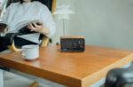 Sangean WR-8 FM-raadio Bluetoothiga, pähklipuu - Pilt 2