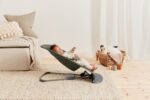BabyBjörn Bliss kootud alus, tumeroheline, lehemustriga - Pilt 4