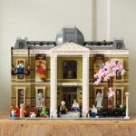 LEGO Icons 10326 - Loodusloomuuseum - Pilt 3