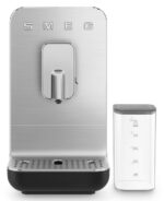 Smeg BCC13BLMEU kohvimasin piimakannuga, must